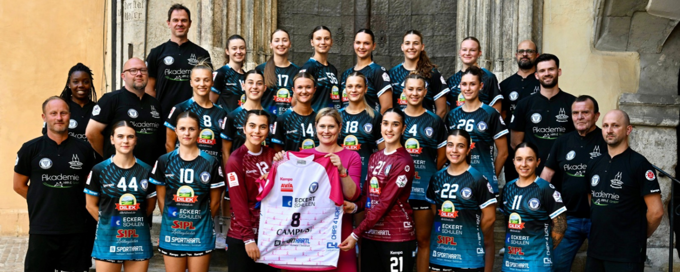 Dieses Trikot wird für den guten Zweck versteigert.