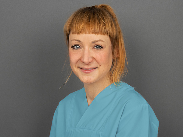 CSJ_-mitarbeiterbilder_Schneele-Nadine.jpg