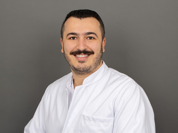 CSJ_mitarbeiterbilder_abdullatif-naasani.jpg CSJ_mitarbeiterbilder_abdullatif-naasani.jpg